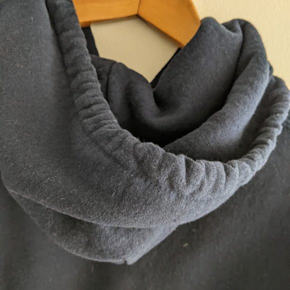 Walt Disney World Navy Blue Mickey Mouse Hoodie Size M - Picture 4 of 10